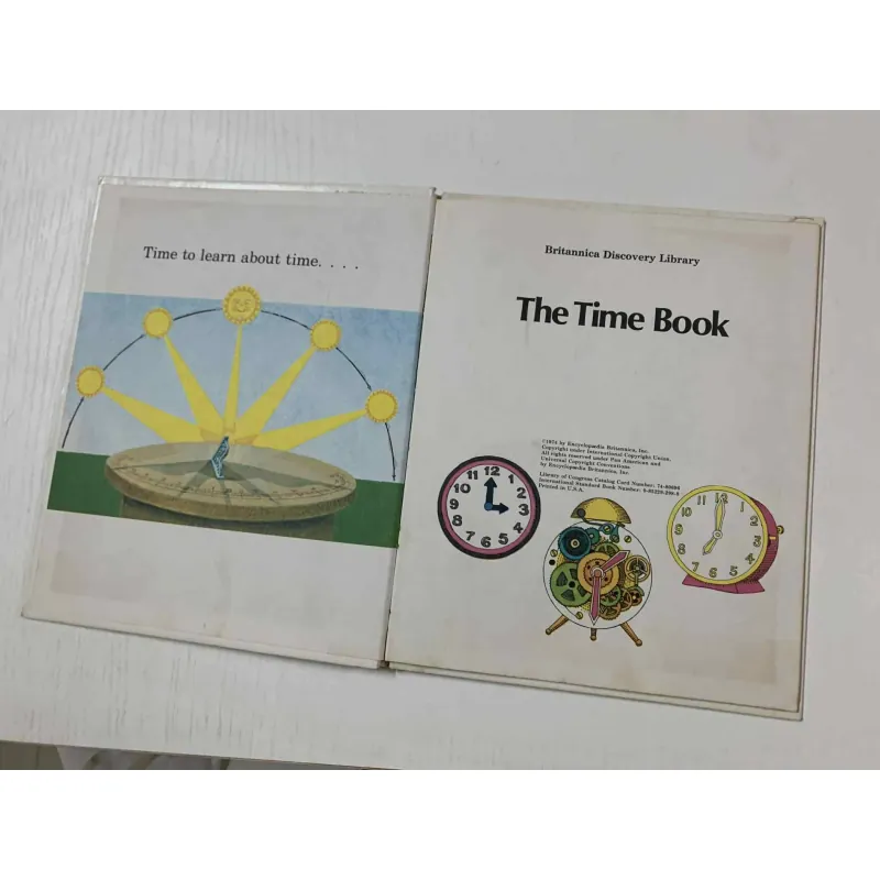 The Time Book - Sách bìa cứng khổ to 688148