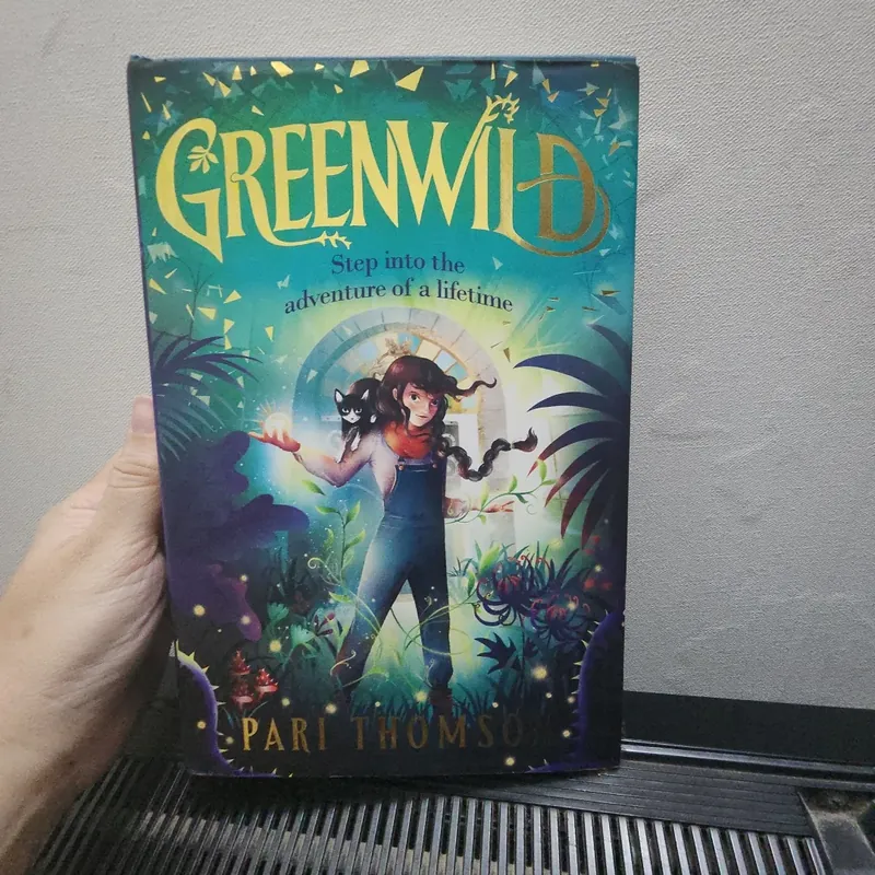 Sách Greenwild của Pari Thomson mới 90% 508115
