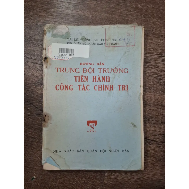 HƯỚNG DẪN TRUNG ĐỘI TRƯỞNG TIẾN HÀNH CÔNG TÁC CHÍNH TRỊ 718453