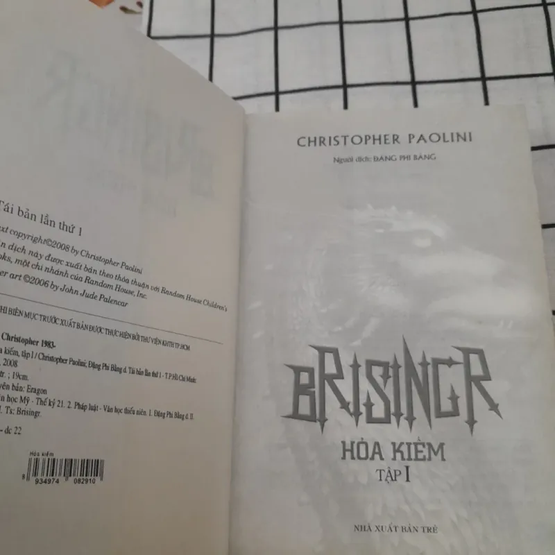 Tg. Christopher Paolini- BRISINGR HỎA KIẾM. tâp 1 và 2. Phần tt của ELDEST ĐẠI CA. 929112