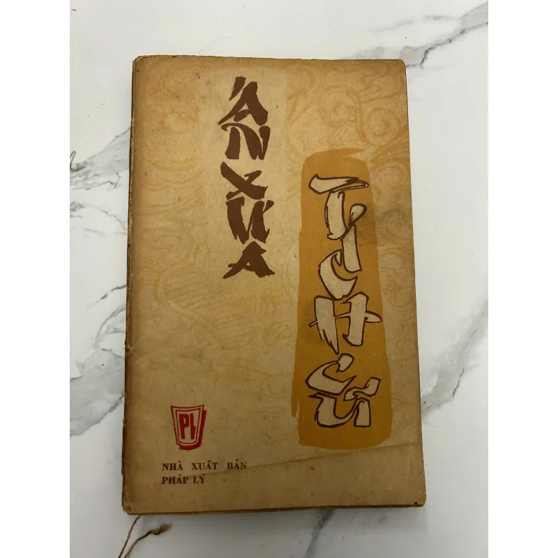 Văn Xưa Trích Tú – NXB Pháp Lý 718230