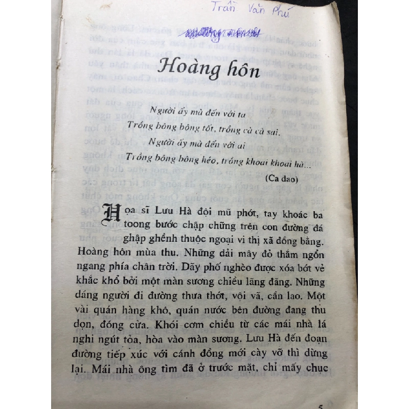 Người đàn bà ám ảnh 1998 mới 50% ố vàng bong gáy nhẹ Đức Hậu HPB0906 SÁCH VĂN HỌC 459406
