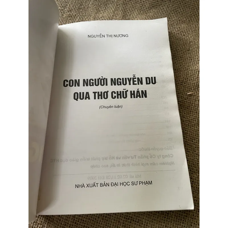 Con người Nguyễn Du qua thơ chữ hán- tác giả Nguyễn Thị Nương 796927