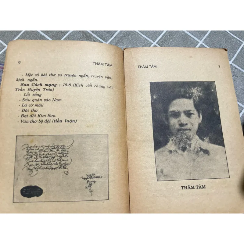 Thâm Tâm & T. T. K. H  553510