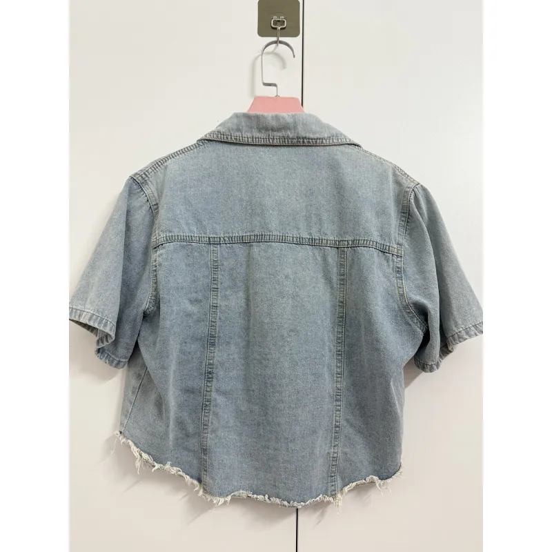 Sơ mi bò thời trang sz M đã qua sử dụng  929904