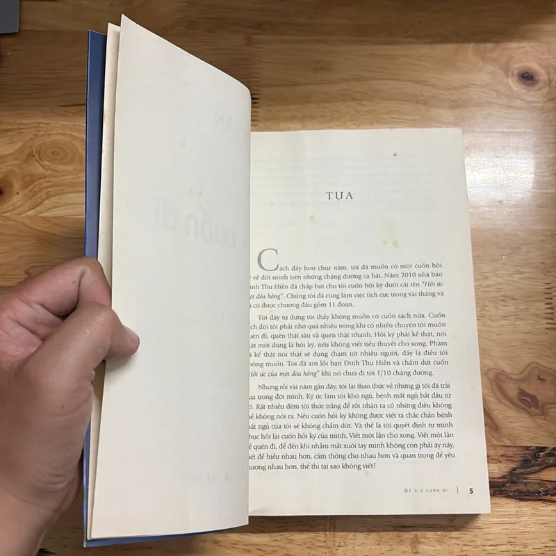 II Tự Truyện: Để Gió Cuốn Đi - Ái Vân - 2016 701007