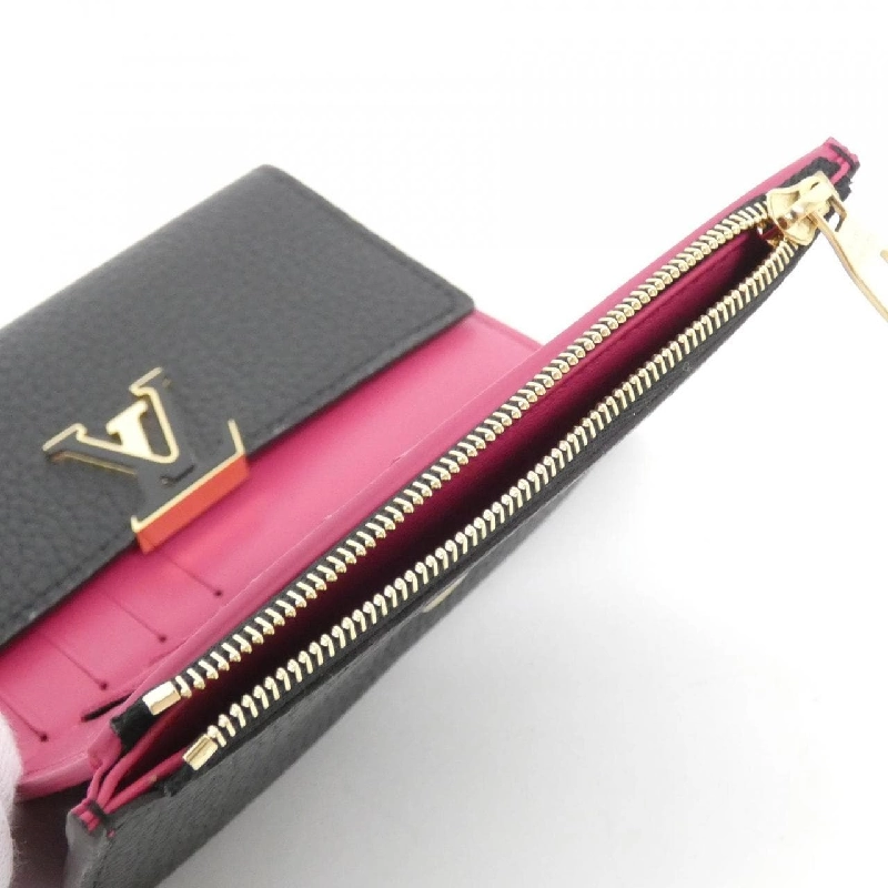 Ví Louis Vuitton Trillon Portefeuille Capucines Compact M62157 622680