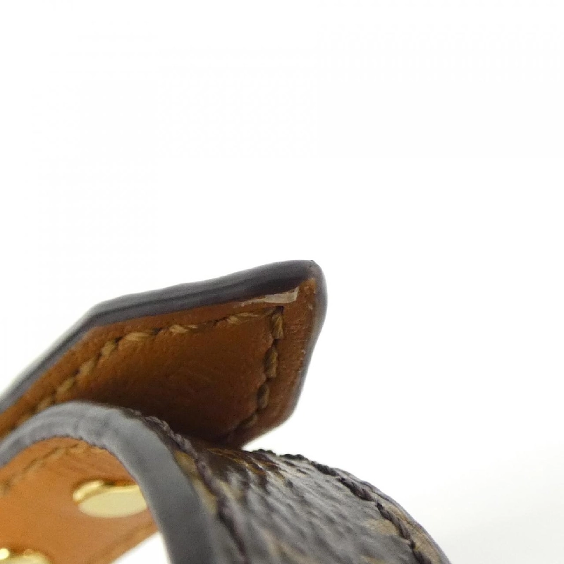 Vòng tay Louis Vuitton Monogram Essential V 17cm M6042F - Hàng hiệu Authentic 773155