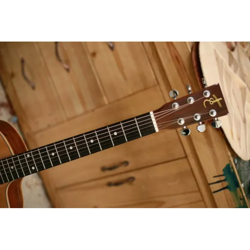 Guitar đẹp cho người mới tập chơi đàn 720066