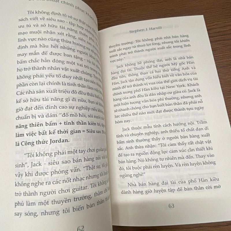 21 thủ thuật chinh phục khách hàng Stephen J. Harvill 358085