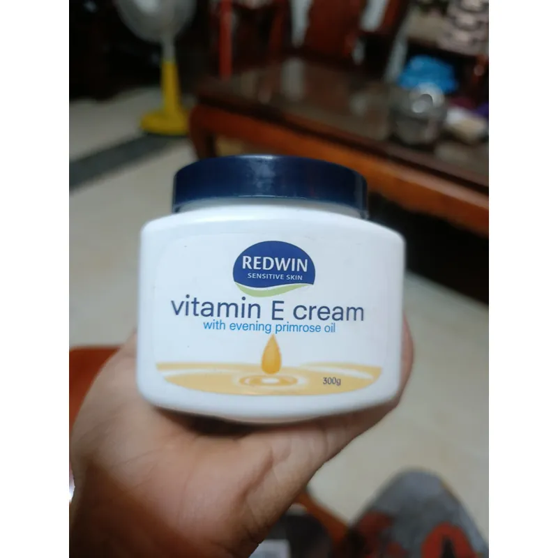 Kem vitamin E lotion mặt và body  724625