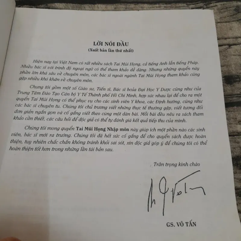 TAI MŨI HỌNG NHẬP MÔN- Phó GS Tiến sỹ NHAN TRỪNG SƠN. 788006