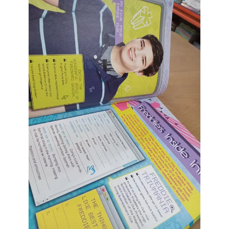Nickelodeon iCarly annual 2011 577260