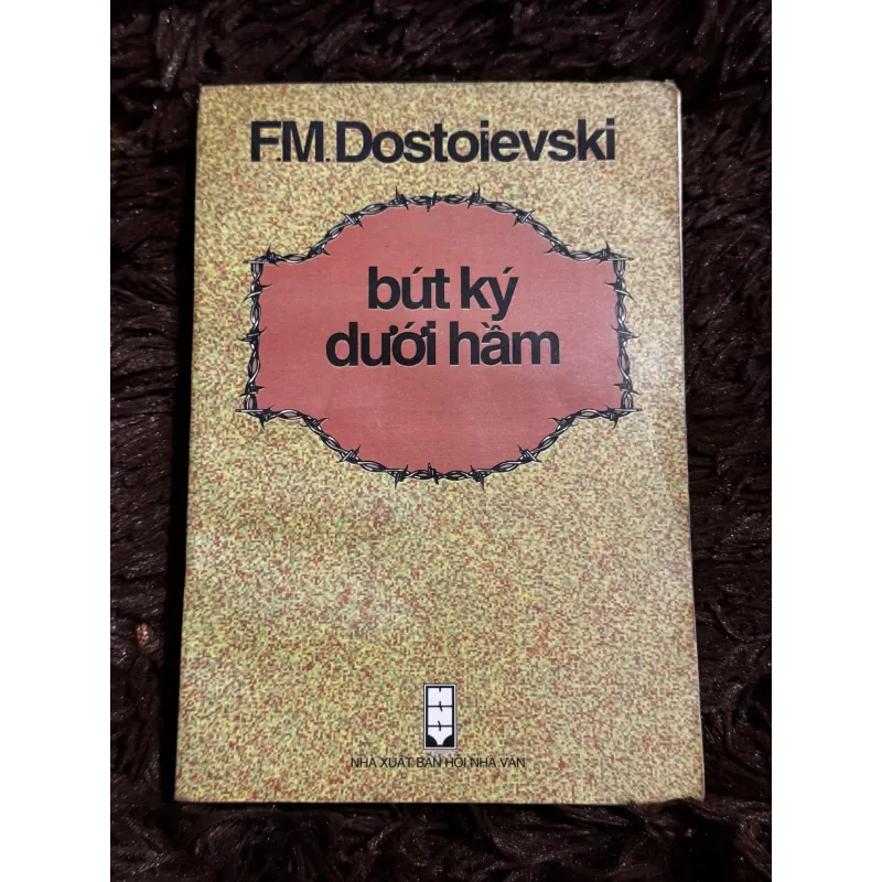 Bút ký dưới hầm 763370