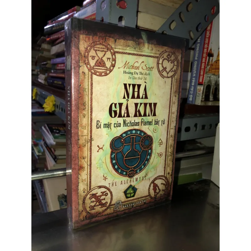 Nhà giả kim bí mật của Nicholas Flamel bất tử - Michael Scott 992978
