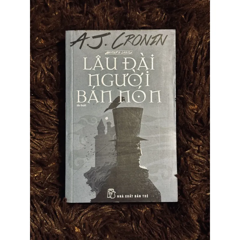 Lâu đài người bán nón 999301