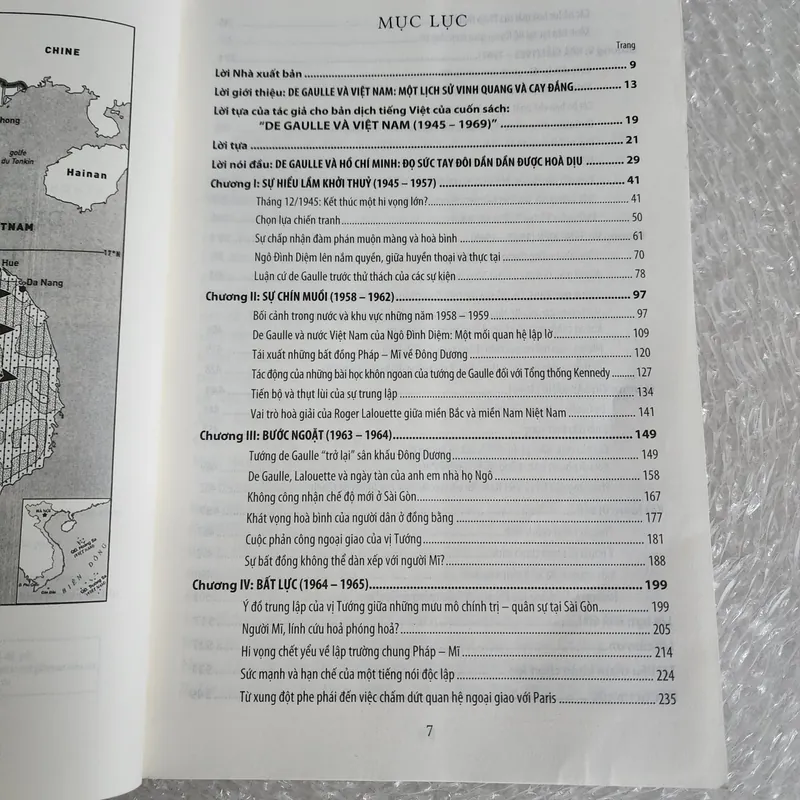 De Gaulle và Việt nam (1945-1969) | chữ ký tác giả Pierre Journoud 688374