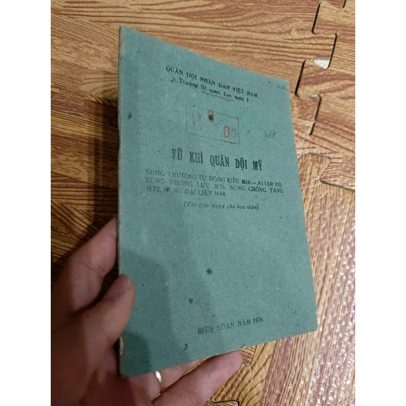 Vũ khí QĐ Mỹ - Súng trường M16A1, súng phóng lựu M79, súng chống tăng M72, Đại liên M60 716439