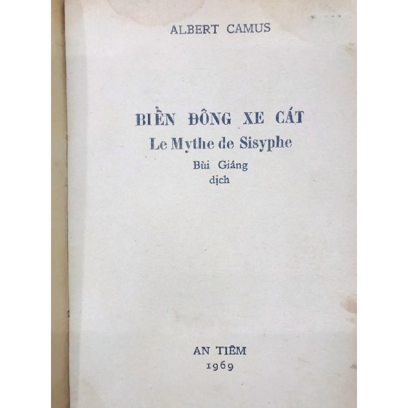 Biển đông xe cát - Albert Camus 125930