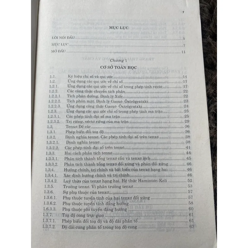 Cơ học trong môi trường liên tục (Phan Nguyên Di) 689009