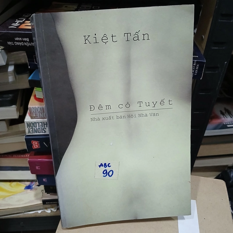 Đêm cỏ tuyết - Kiệt Tấn 198383