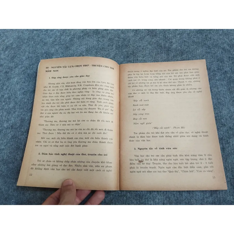PHƯƠNG PHÁP HƯỚNG DẪN TRẺ LÀM QUEN VỚI VĂN HỌC 570598