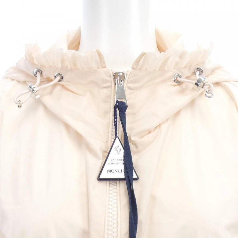 【Khuyến mãi】Áo khoác MONCLER 638140