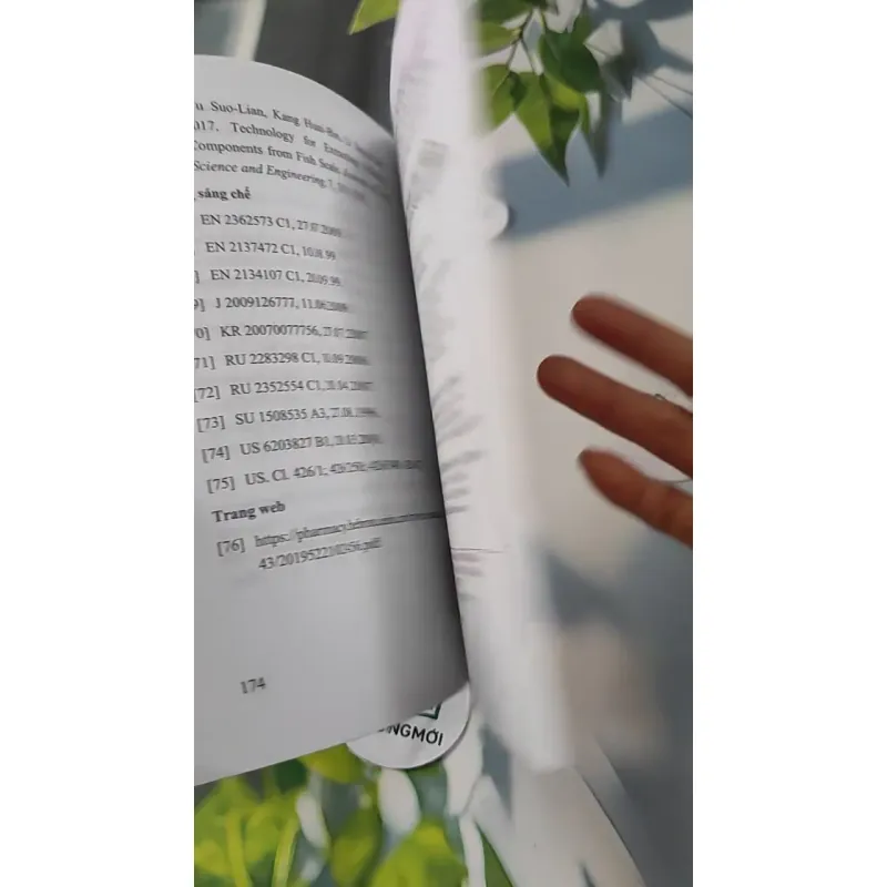 Công Nghệ Thu Nhận Hoạt Chất Từ Sinh Vật Biển (Sách Chuyên Khảo) 727236