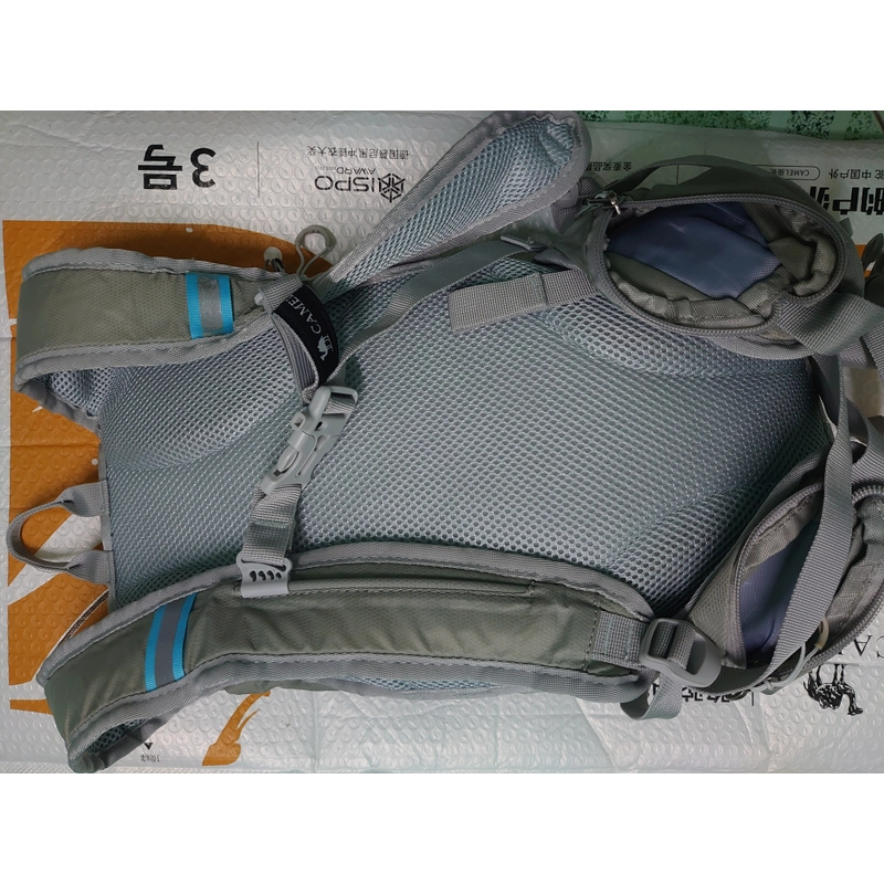 Balo camel 12L màu xám hàng như mới 503705