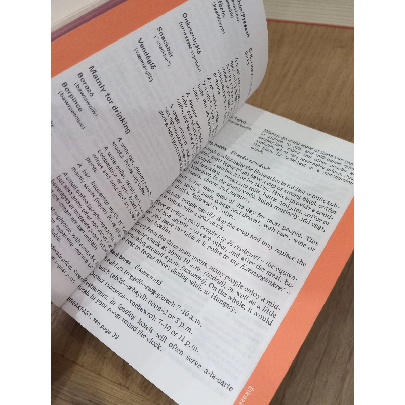 Hungarian phrase book & dictionary 707642