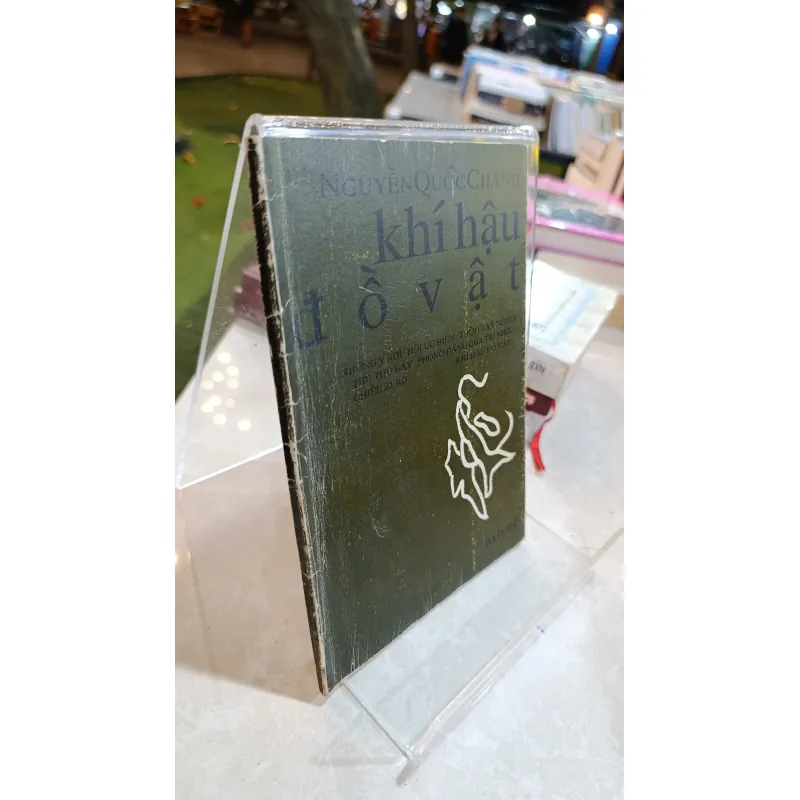 KHÍ HẬU ĐỒ VẬT - NGUYỄN QUỐC CHÁNH 732945