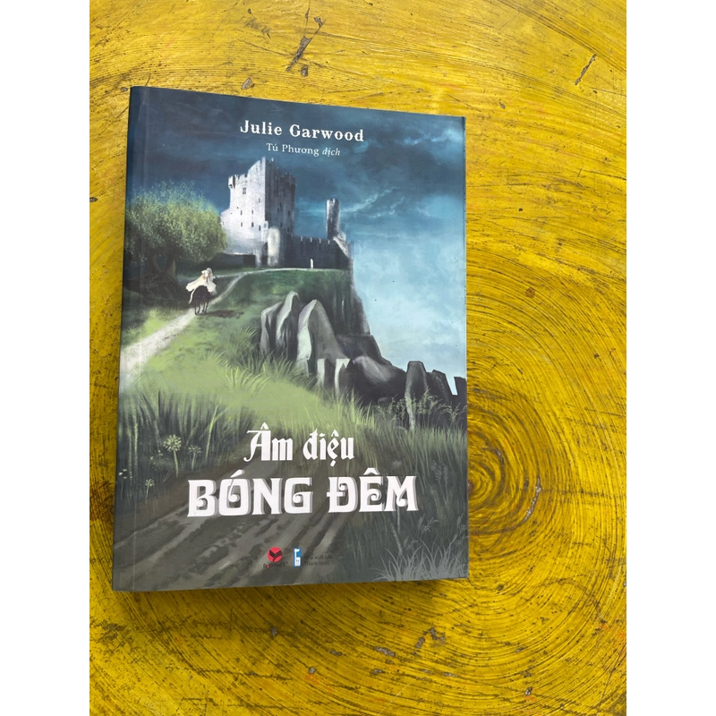 ÂM ĐIỆU BÓNG ĐÊM- Julie Garwood 536249