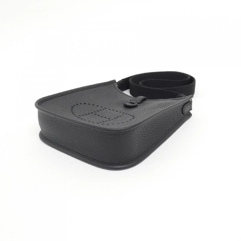 【Sản phẩm chưa sử dụng】Túi xách vai Hermès Evelyne Amazon dây ngắn 16cm 085945CC 613386