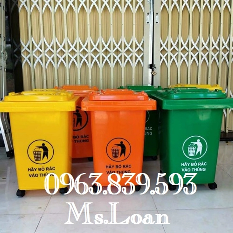 Thùng rác nhựa 60L nắp kín có bánh xe mới 100% 545154