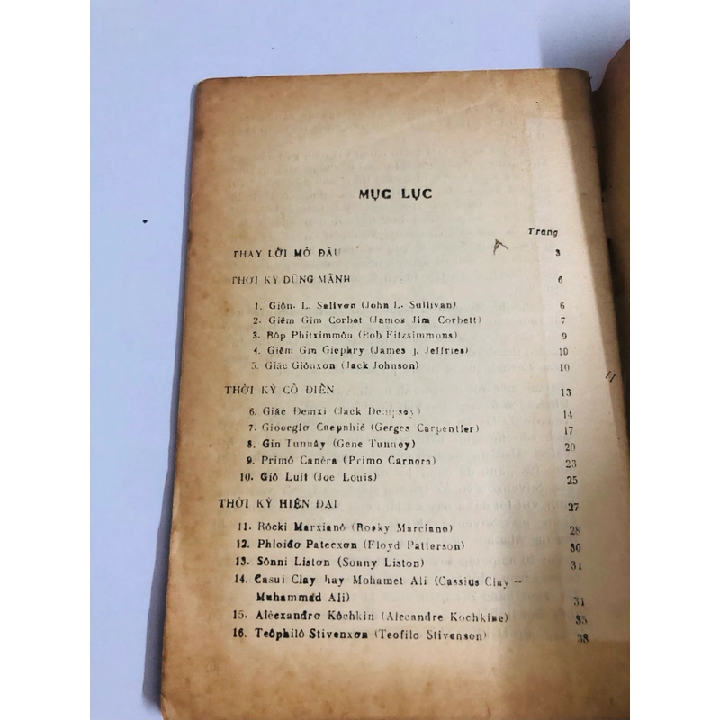 NHỮNG VÕ SĨ LỪNG DANH  - 40 trang, nxb: 1987 541302