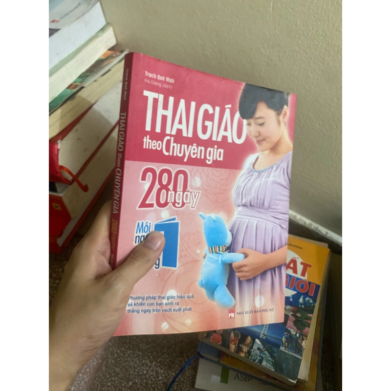 Sách thai giáo theo chuyên gia 311853