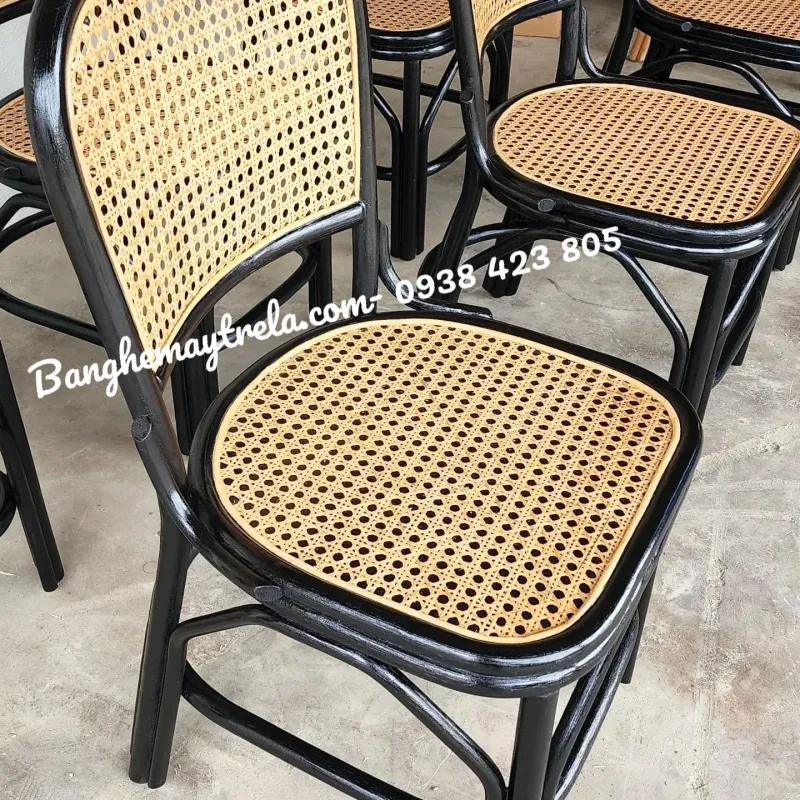 Ghế bàn ăn mây tự nhiên sơn đen 711665