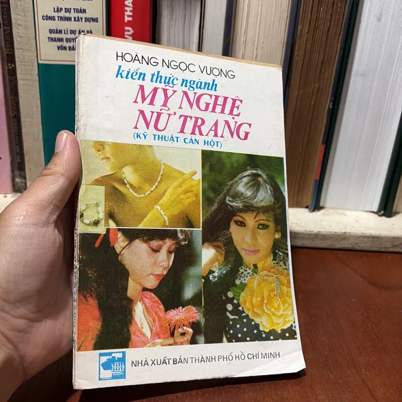 II Nữ Trang: Kiến Thức Mỹ Nghệ Nữ Trang (Kỹ Thuật Cần Hột) - Hoàng Ngọc Vượng - 1989 751389