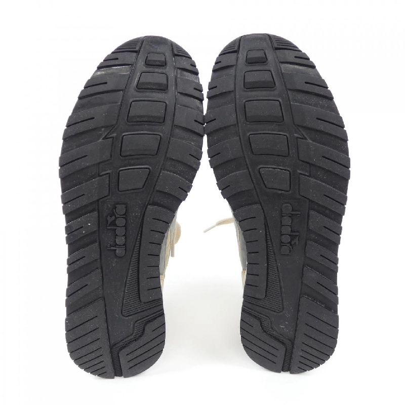 Giày thể thao DIADORA - Hàng hiệu Authentic 903916