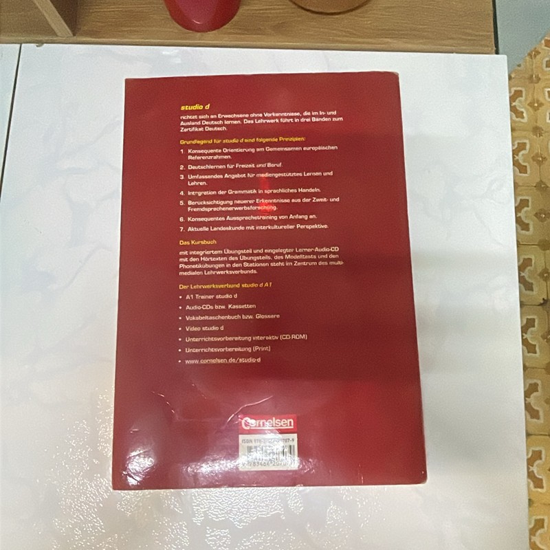 Giáo trình sách tiếng Đức A1 (kèm CD) 135730