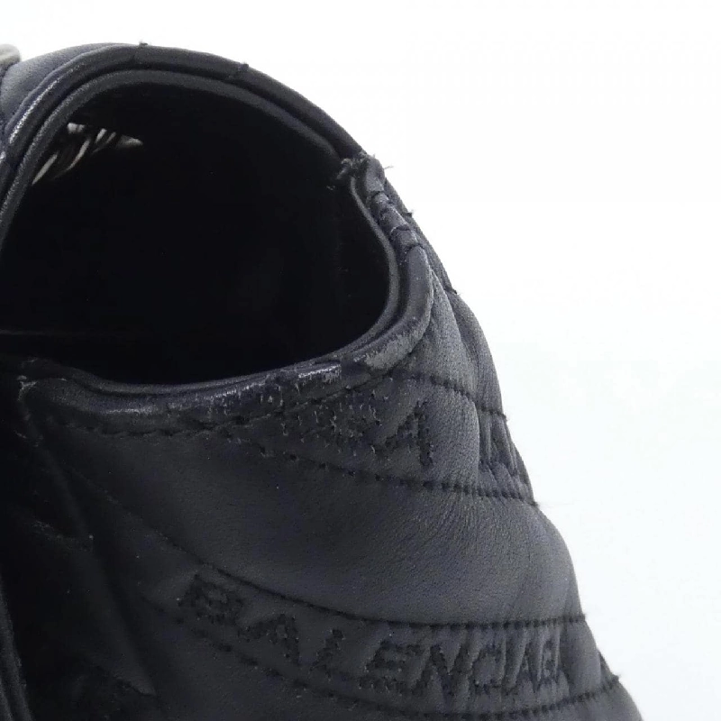 Túi xách vai Balenciaga BB Round 501681 0HIAN - Hàng hiệu Authentic 765492