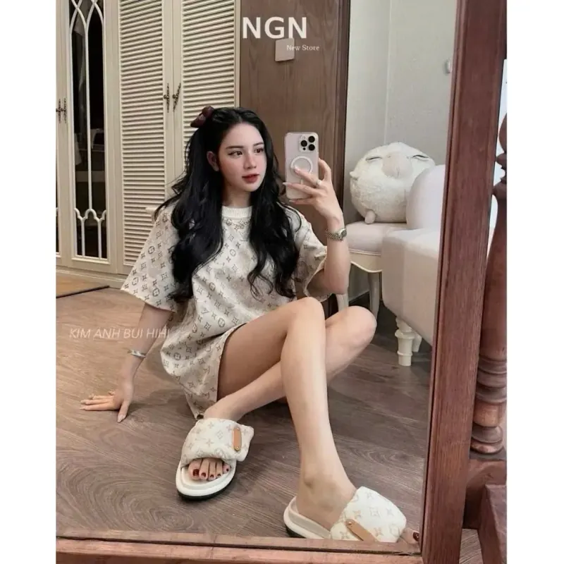 Áo sweatshirt Louis Vuitton họa tiết Monogram size SML màu be 1024448