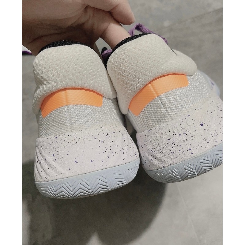 Pass đôi bóng rổ Adidas size 41 1/3  4552