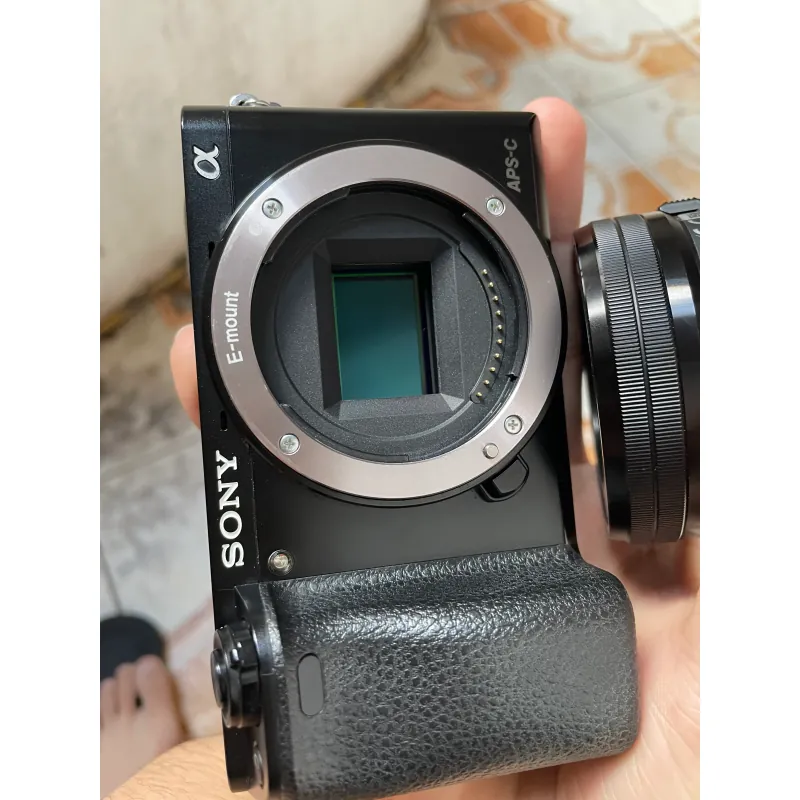 body sony a6000 kèm 1 pin 1 sạc dây đeo 607319
