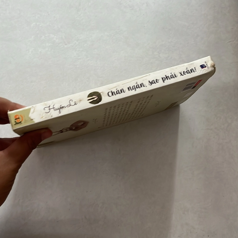 Chân ngắn sao phải xoắn — Huyền Lê — 2016s 499615