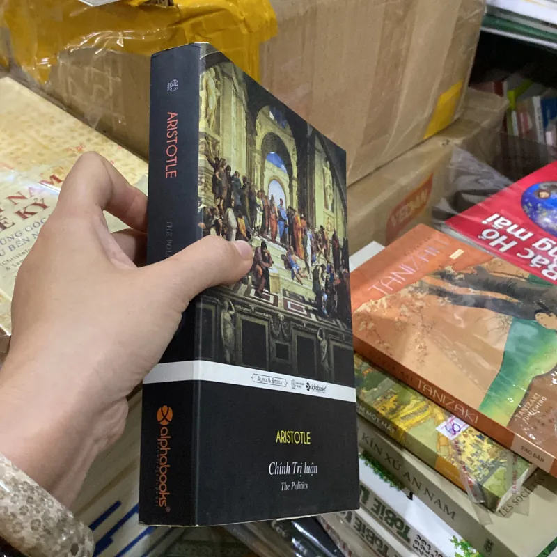Chính Trị Luận (tên tiếng Anh: The Politics) của nhà triết học Aristotle 1000755