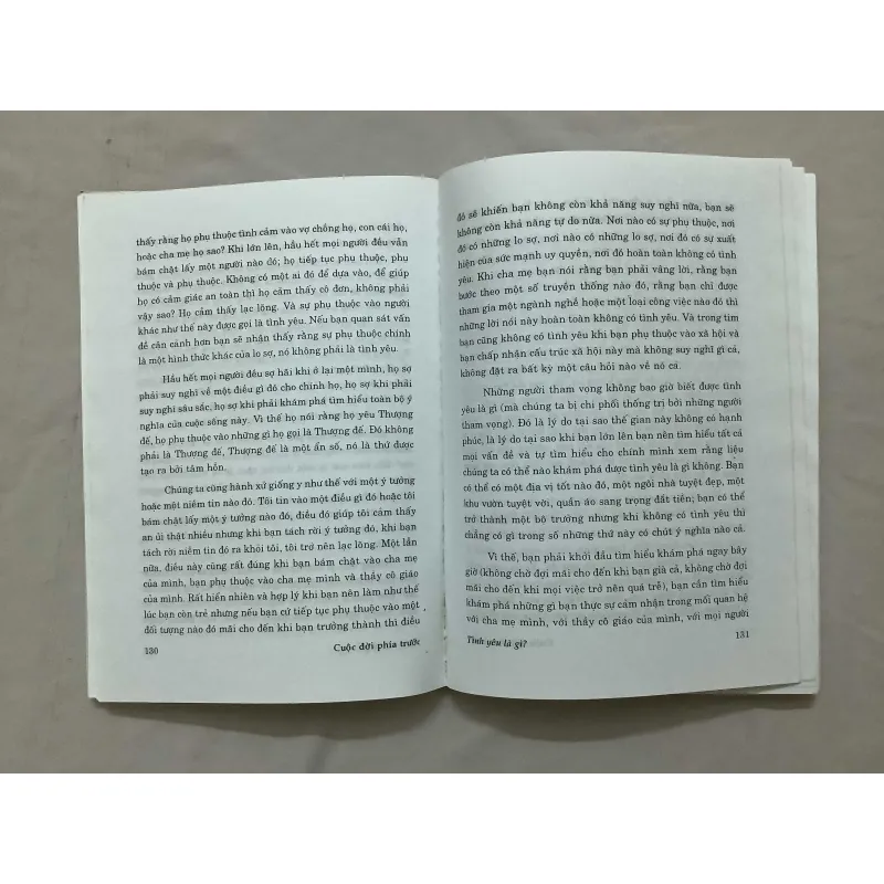 [Combo] Giáo Dục Và Ý Nghĩa Cuộc Sống - Cuộc Đời Phía Trước 697164