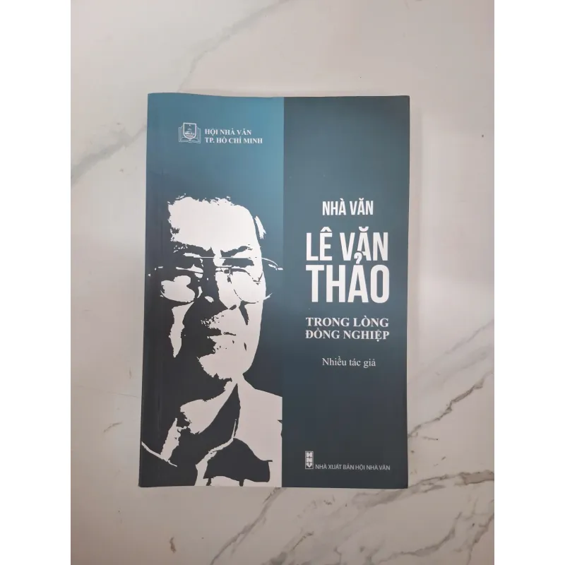 Nhà văn Lê Văn Thảo trong lòng đồng nghiệp - Nhiều tác giả - Chân dung văn học 1020761