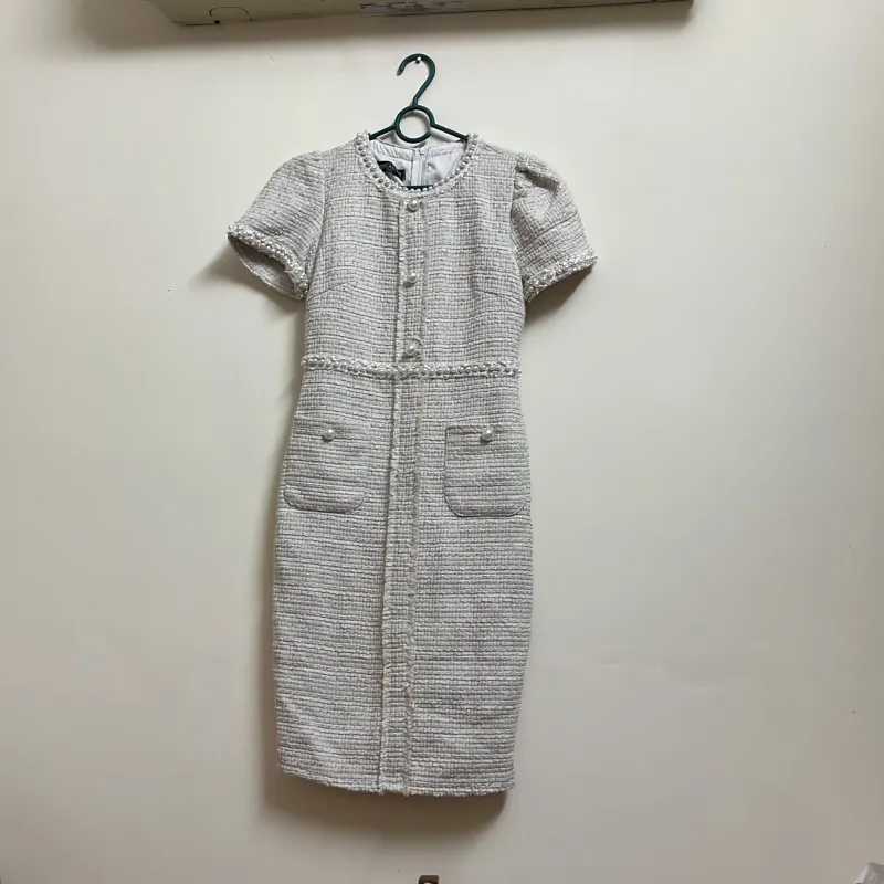 Váy trắng sz S 780355
