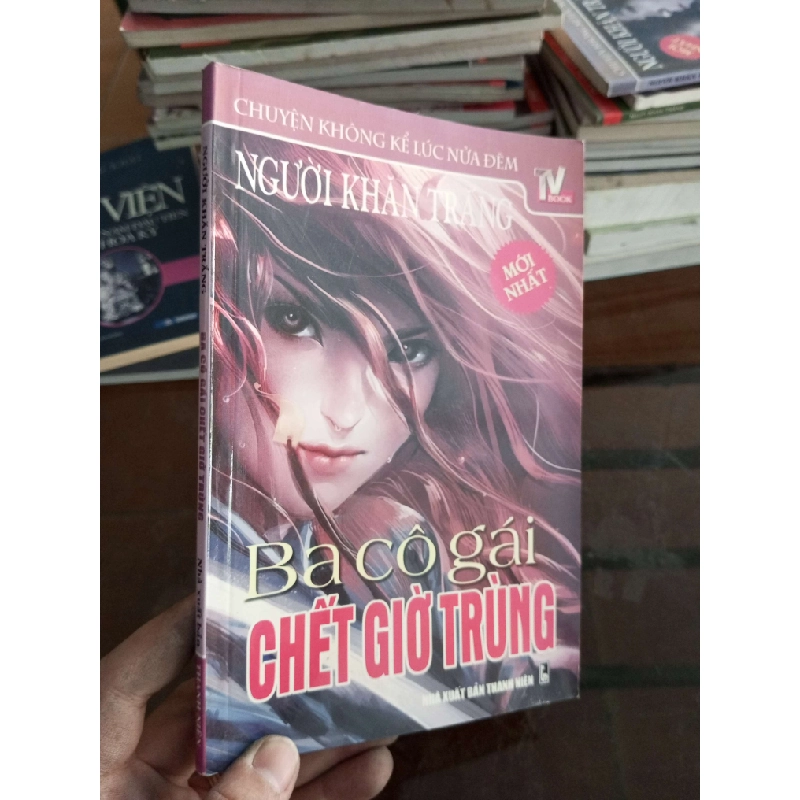 Ba cô gái chết giờ trùng - Người Khăn Trắng 2012 (Truyện kinh dị) VAVO1304-A0 1012247